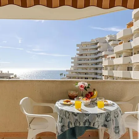 Bright 2 Bdr, With Sea Views, Benalbeach * Benalmadena