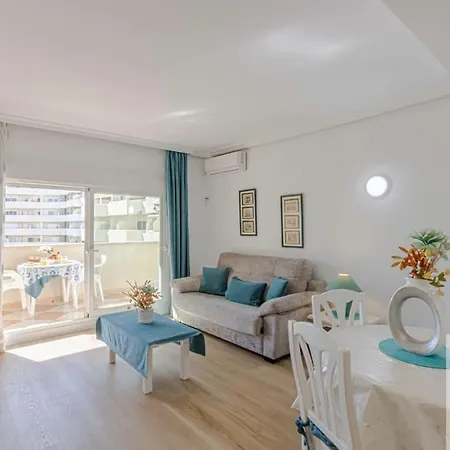 Bright 2 Bdr, With Sea Views, Benalbeach *