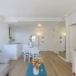 Bright 2 Bdr, With Sea Views, Benalbeach Апартаменты Бенальмадена