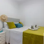 Bright 2 Bdr, With Sea Views, Benalbeach *