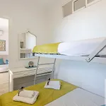 Апартаменты Bright 2 Bdr, With Sea Views, Benalbeach *