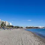 Апартаменты Bright 2 Bdr, With Sea Views, Benalbeach Бенальмадена