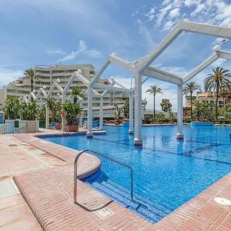 Bright 2 Bdr, With Sea Views, Benalbeach Бенальмадена