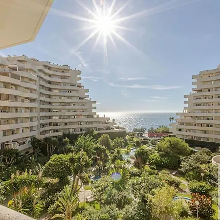 Bright 2 Bdr, With Sea Views, Benalbeach Apartment